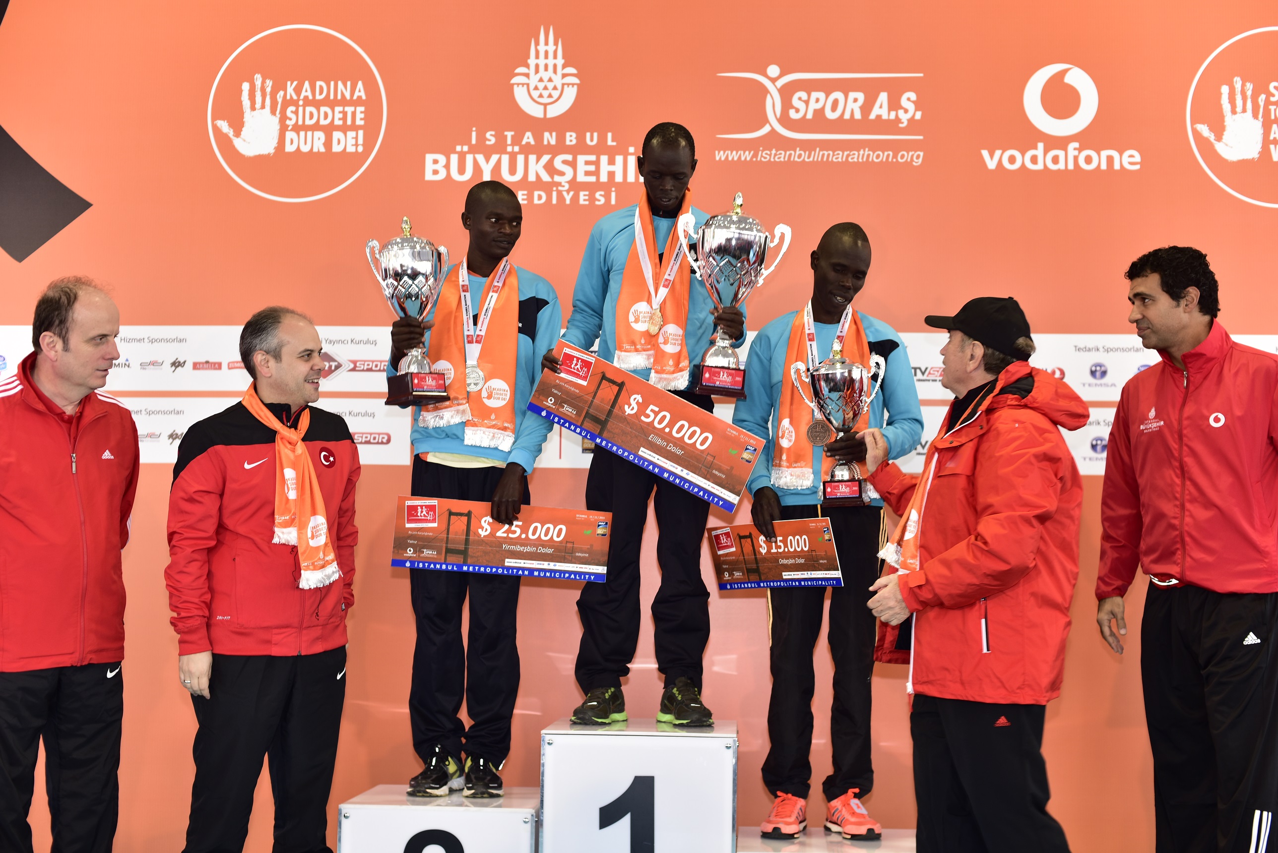 VODAFONE 37. İSTANBUL MARATONU  FESTİVAL HAVASINDA GERÇEKLEŞTİ