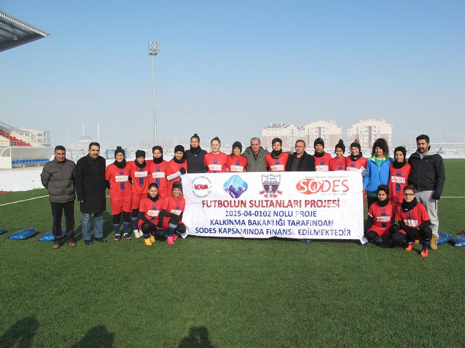 SODES’DEN BAYAN FUTBOL TAKIMI AĞRI BİRLİKSPOR’A YARDIM