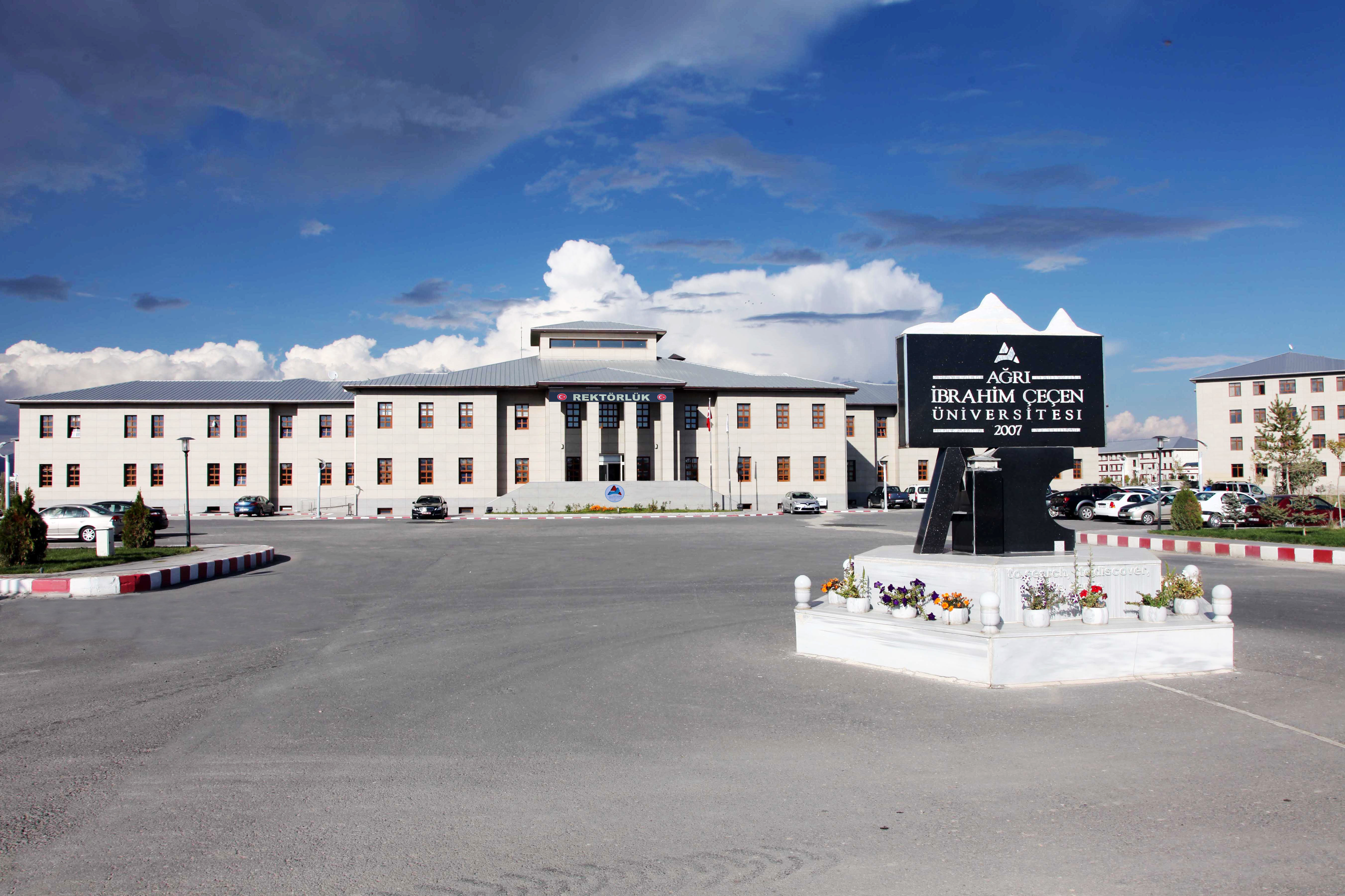 İÇ Üniversitesi Rektörü Prof. Dr. Abdulhalik KARABULUT’tan  İsrail Parlamentosu’nda Kabul Edilen; Yahudi Ulus Devleti Yasası’na Kınama